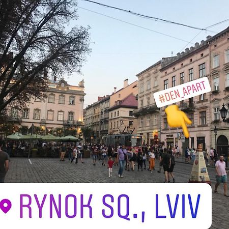Den Apart On Rynok Square Leopoli Esterno foto